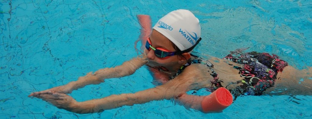20 תרגילים לילדים לשיפור תנועת החץ במים