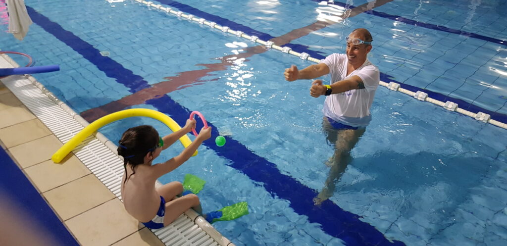 דוגמא למערך שיעור שחייה לילדים עם מטרה מדידה
