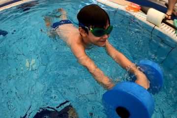 20 תרגילים לילדים לשיפור תנועת החץ במים